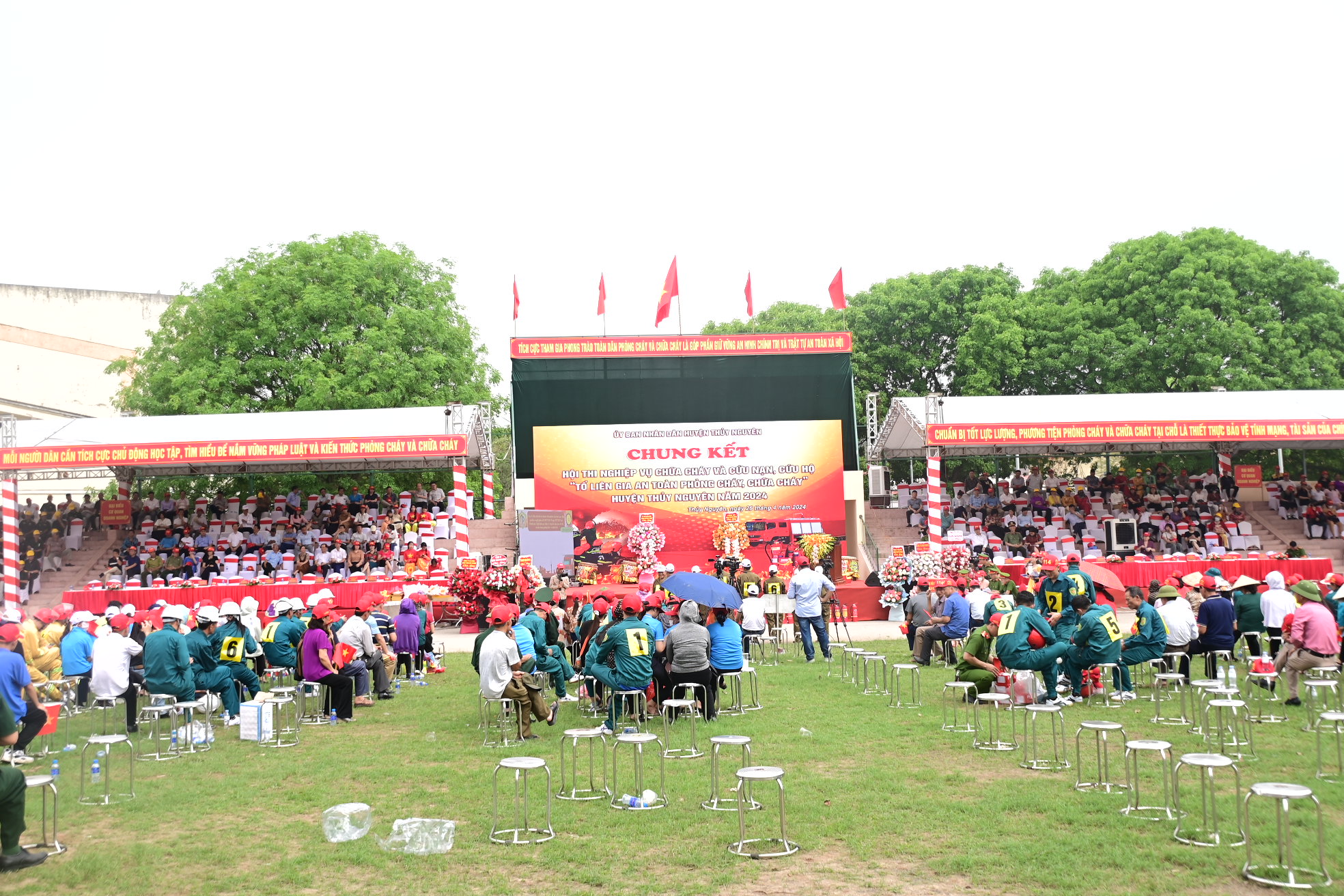 Chung kết Hội thi nghiệp vụ chữa cháy và cứu nạn, cứu hộ Tổ liên gia an toàn PCCC huyện Thuỷ Nguyên năm 2024